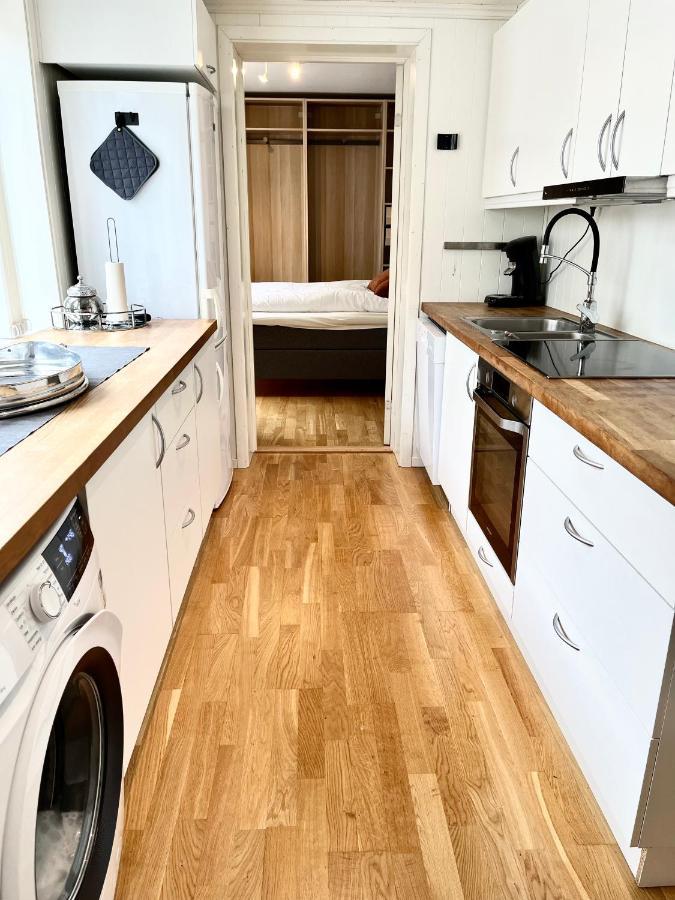 Fin Leilighet, Midt I Hjertet Av Kristiansund. Apartment Exterior photo